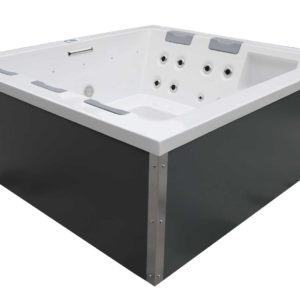 Outdoor Whirlpool Infinitas The Grand